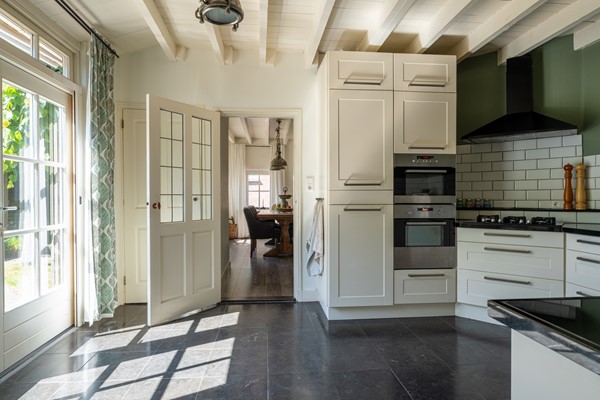 Medium property photo - Uitwijksestraat 6, 4288 JB Uitwijk